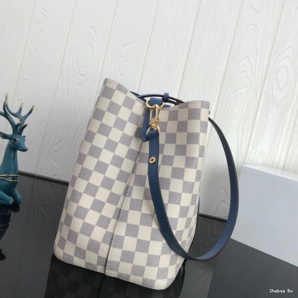 Vuitton NEO Louis NOE 0806